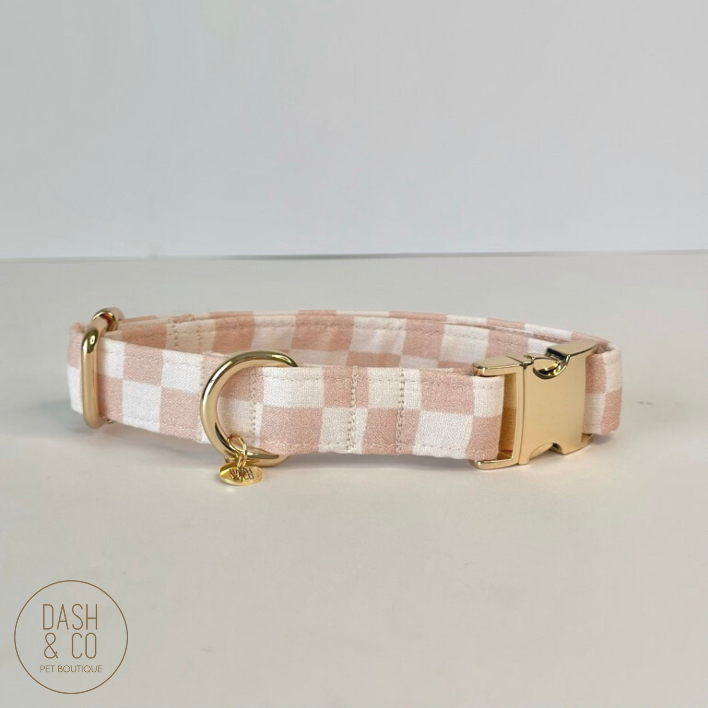 Avery Collar