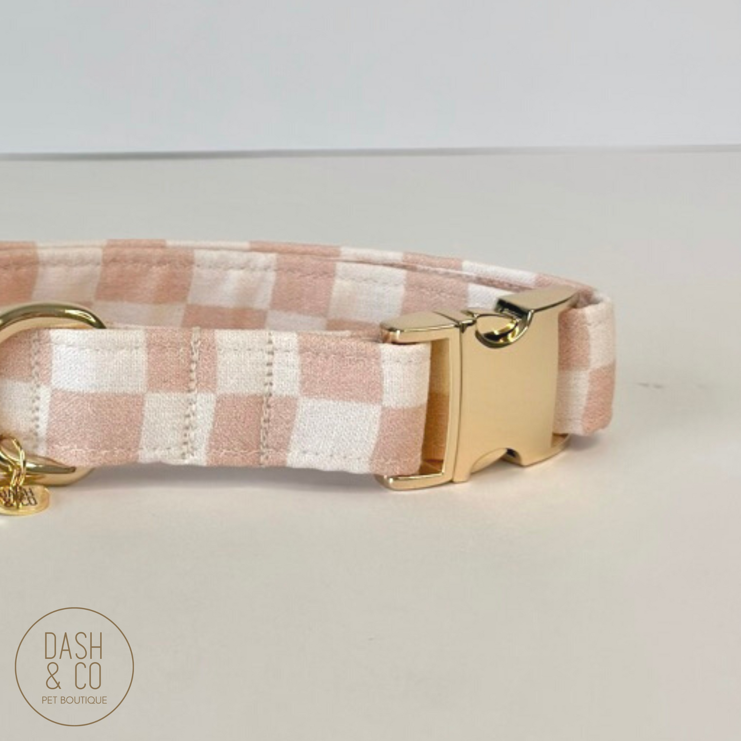 Avery Collar