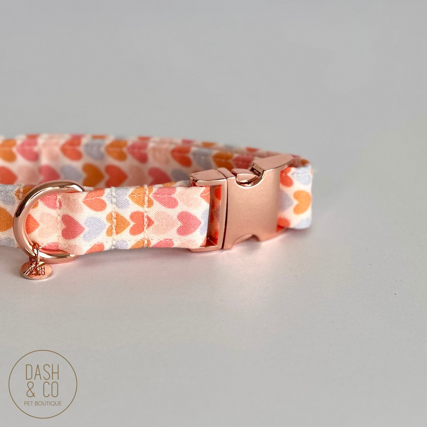 Sweetheart Collar